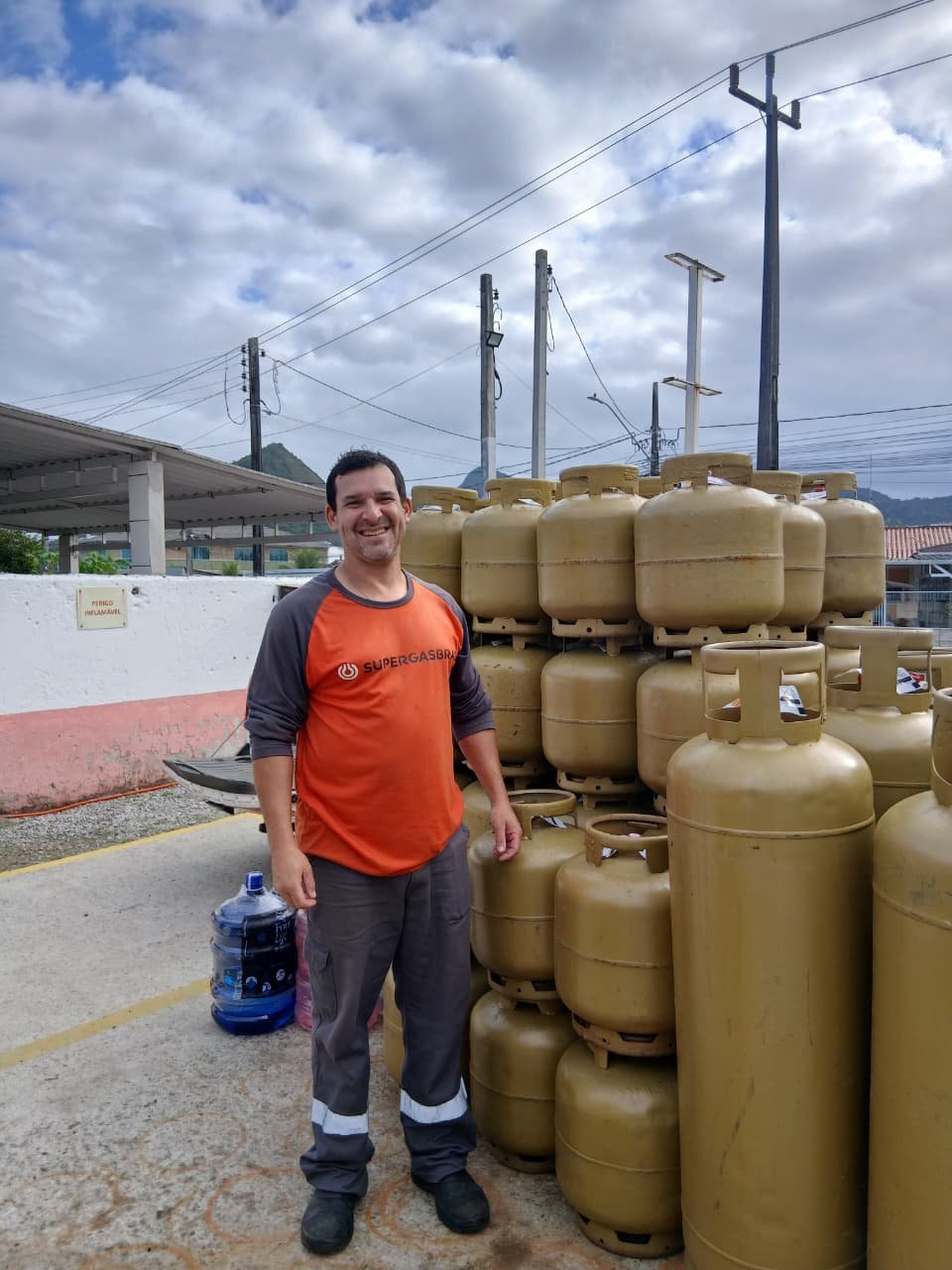 Thiago Cardoso no Armazém Gás em Matinhos